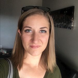 Meet your Posher, Briana